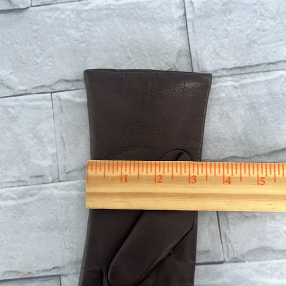 Genuine leather chocolate brown gloves size medium - Picture 6 of 6